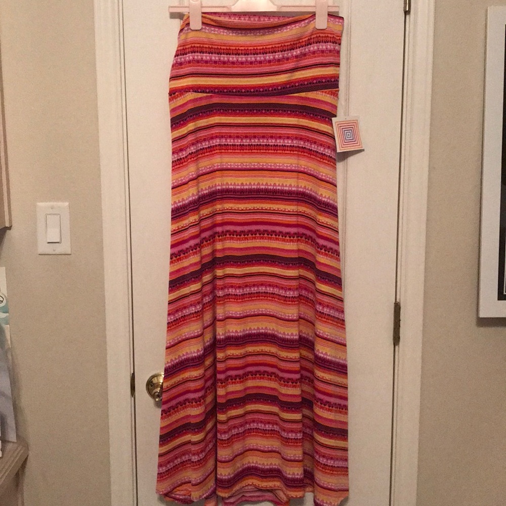 LulaRoe Medium Maxi NWT